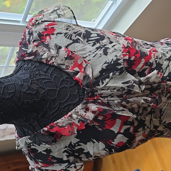 INC Black/gray/red Blouse - Picture 4 of 6